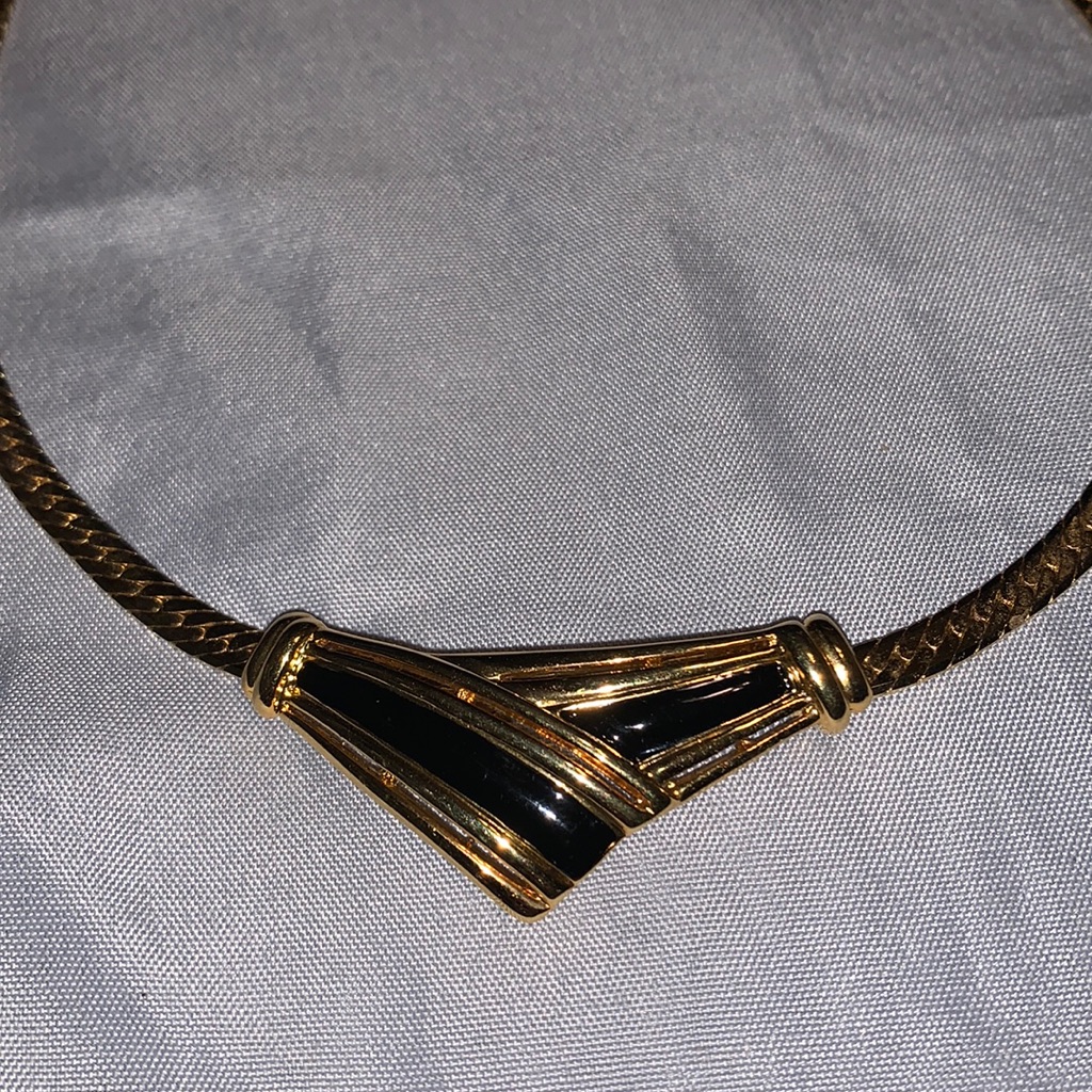 Marvella Signed Gold Tone Vintage Necklace